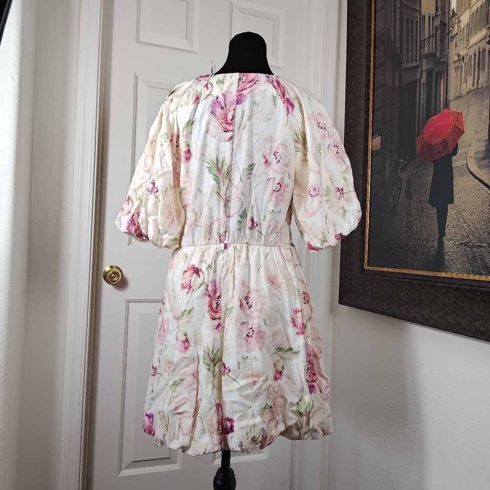 H&M Bubble Hem Floral Dress In Cream/Pink floral Size Small - Picture 6 of 13
